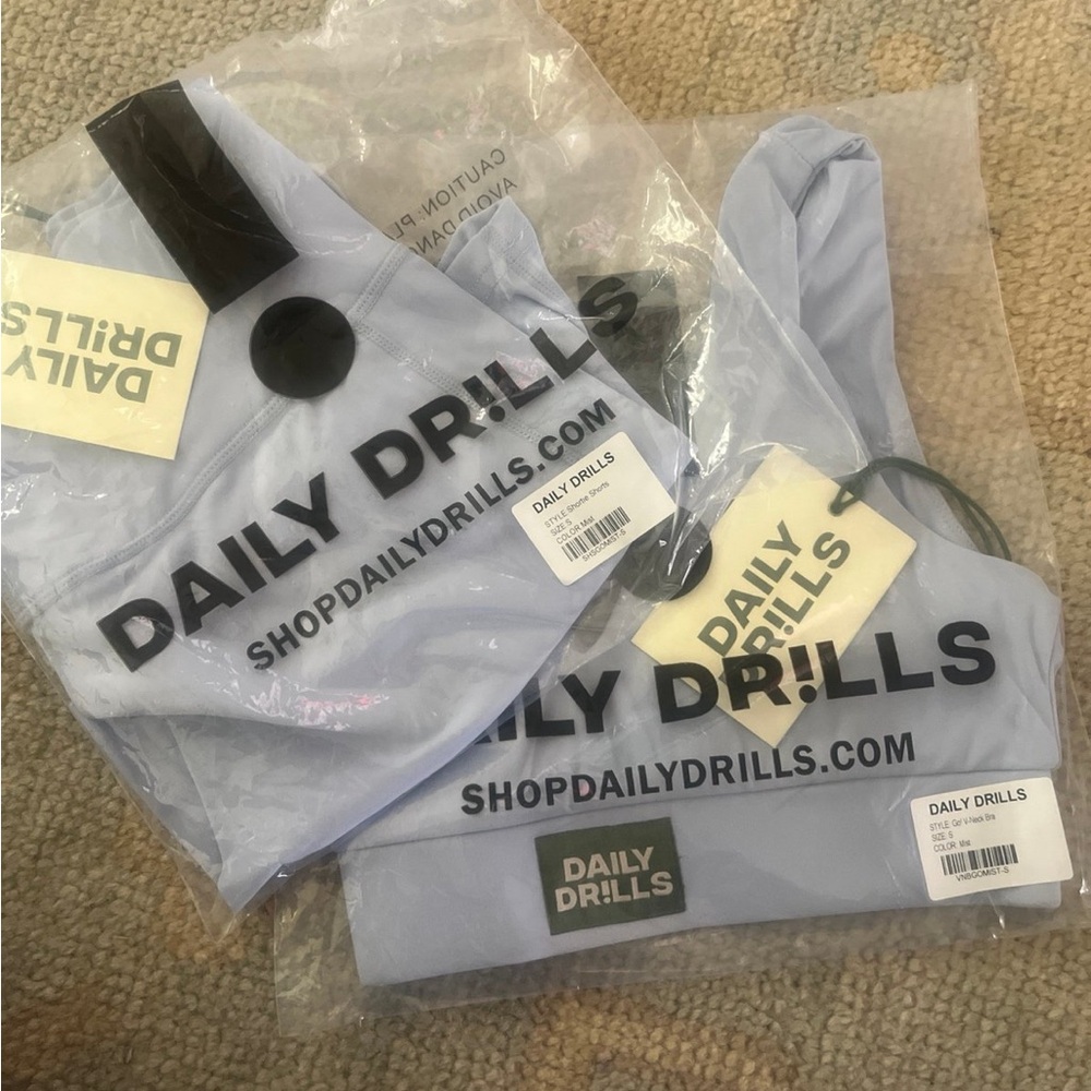 Daily Drills Mist Sports Bra and Shortie Shorts Set